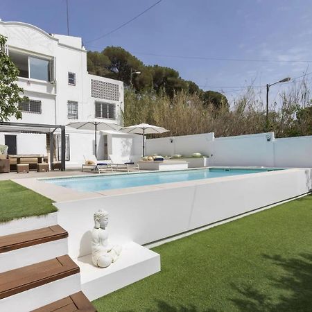Casa Canyet Con Piscina A Un Paso De Barcelona Y La Playa Badalona Exteriör bild