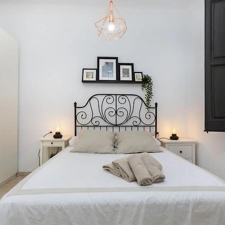 Casa Canyet Con Piscina A Un Paso De Barcelona Y La Playa Badalona Exteriör bild
