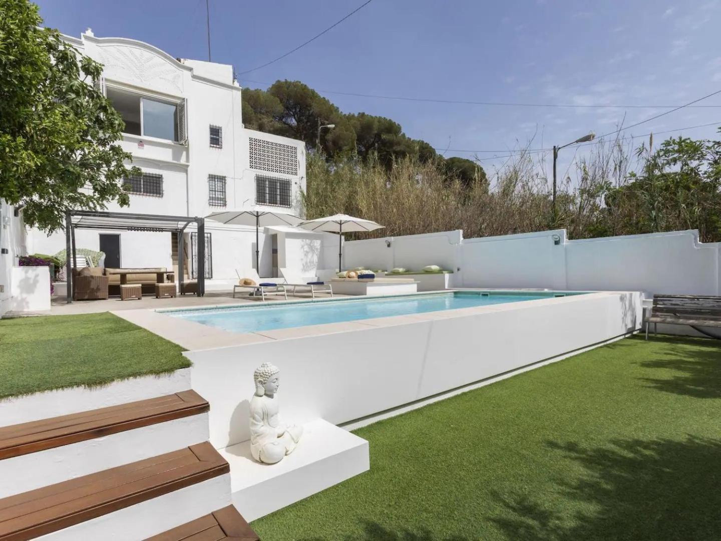 Casa Canyet Con Piscina A Un Paso De Barcelona Y La Playa Badalona Exteriör bild