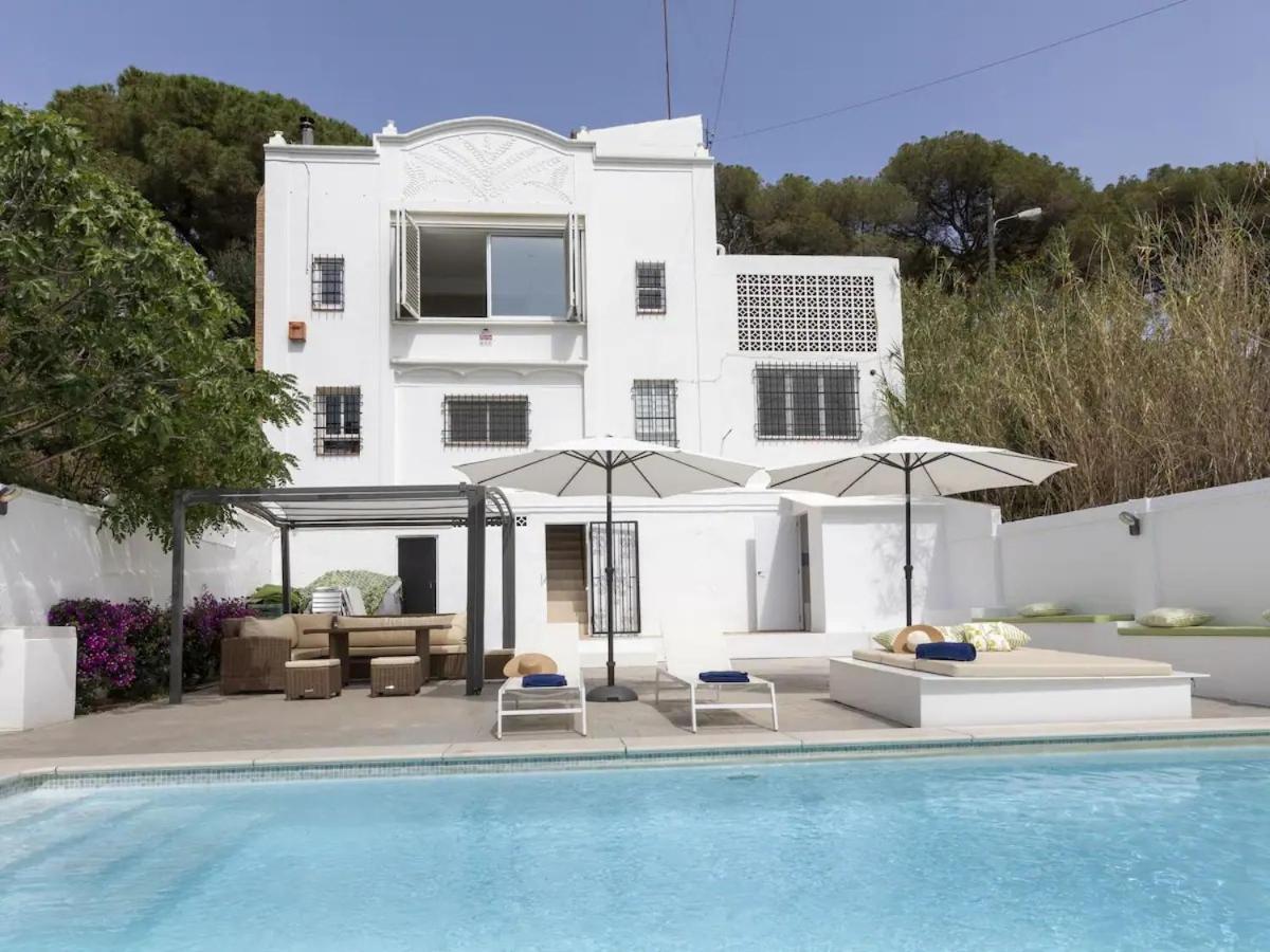 Casa Canyet Con Piscina A Un Paso De Barcelona Y La Playa Badalona Exteriör bild